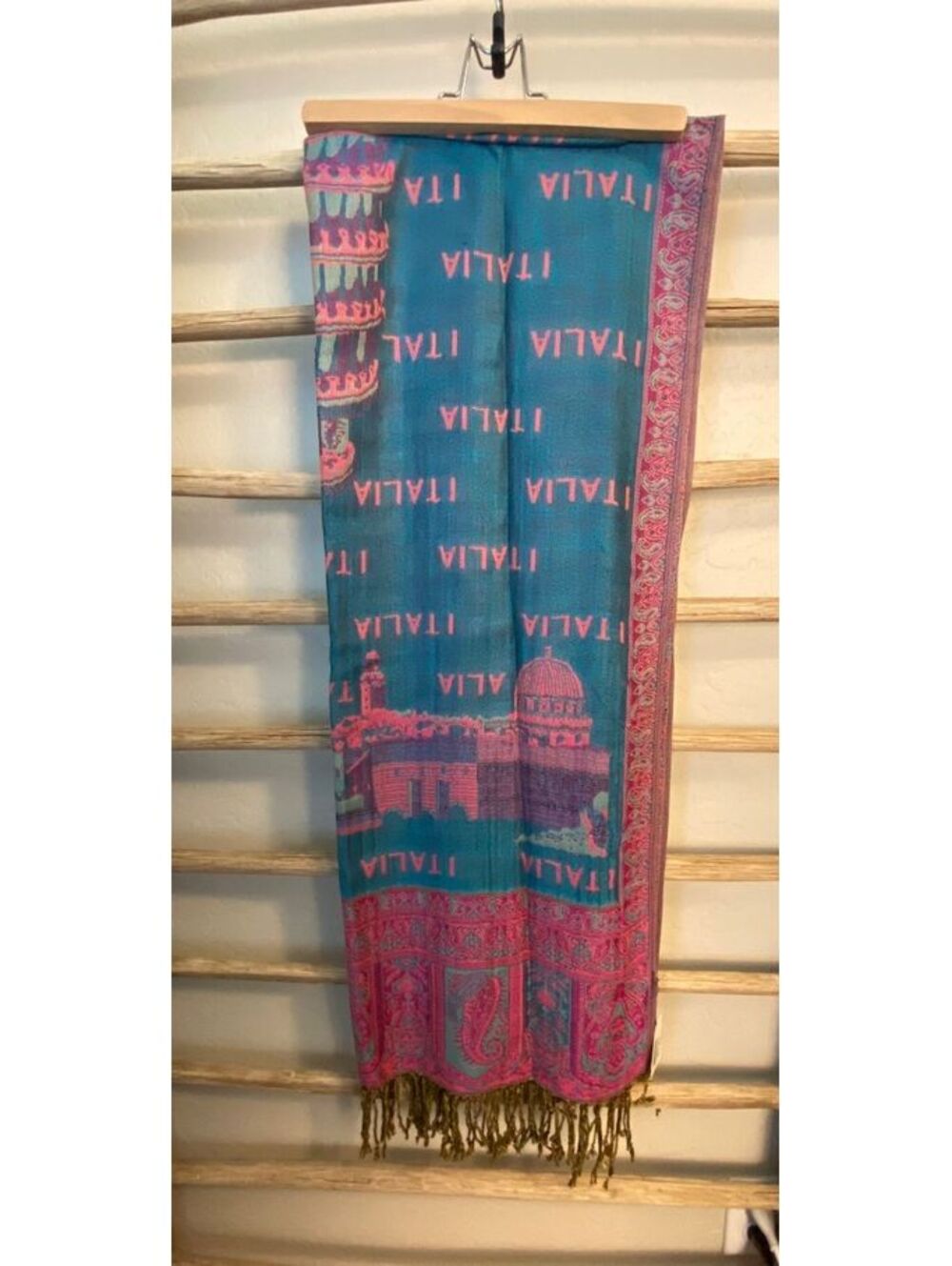 Italia Themed Reversible Scarf with Leaning Tower of Pisa Design
